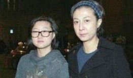 成龙爆料娱乐圈乱,揭秘幕后黑幕与道德沦丧